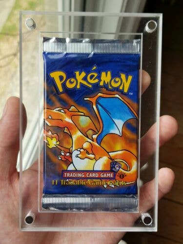 1st edition shadowless base set booster box Base Set 1st Edition Shadowless Booster Box main image 0