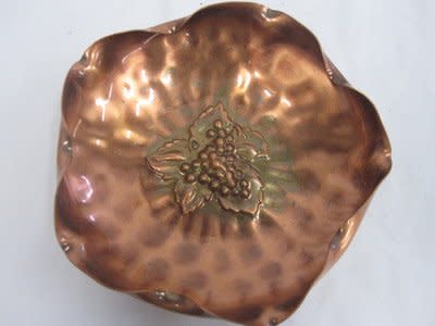 新品　Gregorian Copper灰皿　銅製 Gregorian Copper Covered Serving Dish Casserole Glass Insert. For