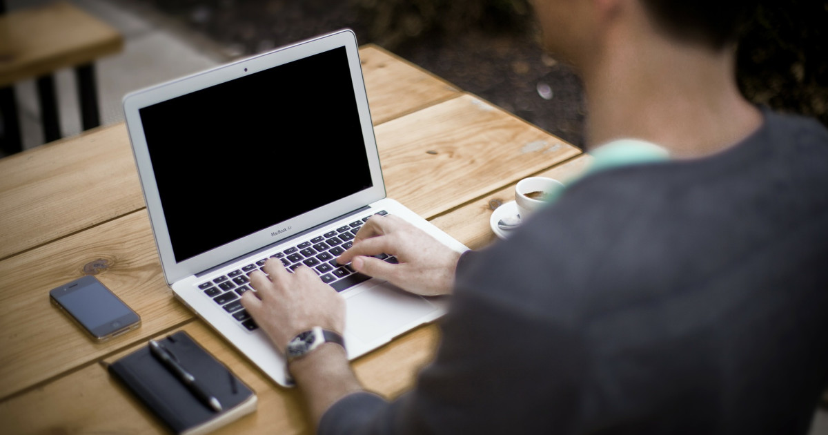 How to Write a Novel in 30 Days - HobbyLark